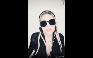 Мадона с еротичен танц в TikTok