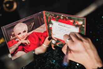 Поли Генова представи коледния си албум "По-добрата Коледа"