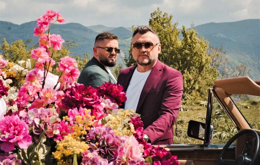 Любо Киров и Moreno с нова версия на хита "Има ли цветя"